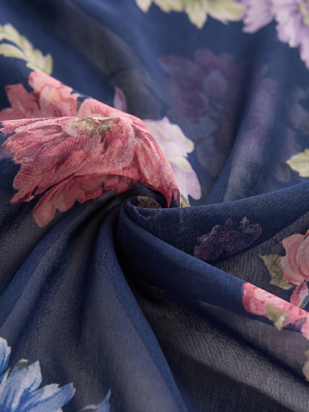 Robe maxi florale légère en chiffon