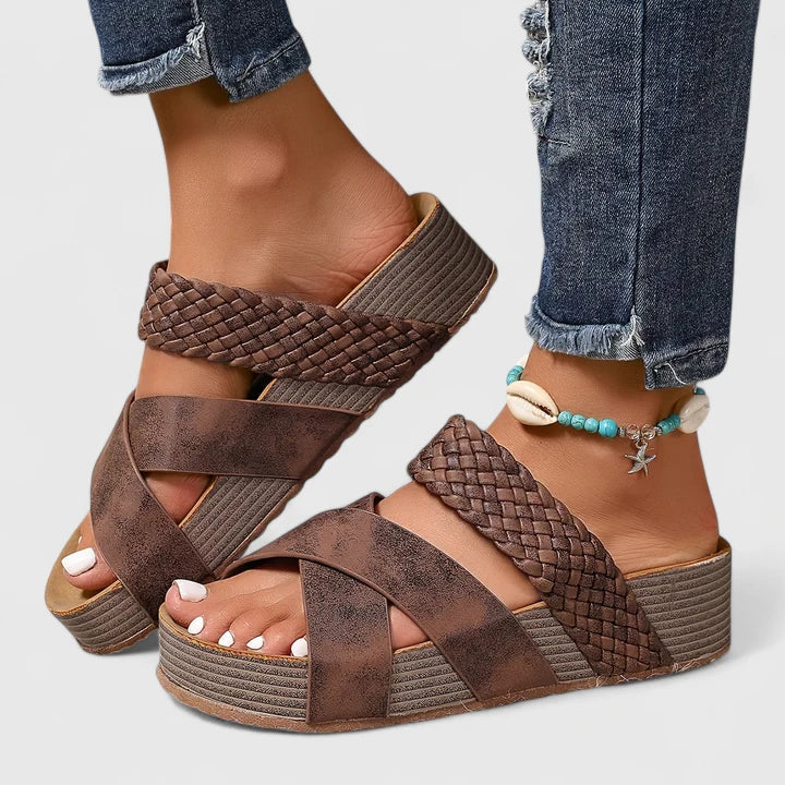 DANY – ORTHOPEDIC SANDALS