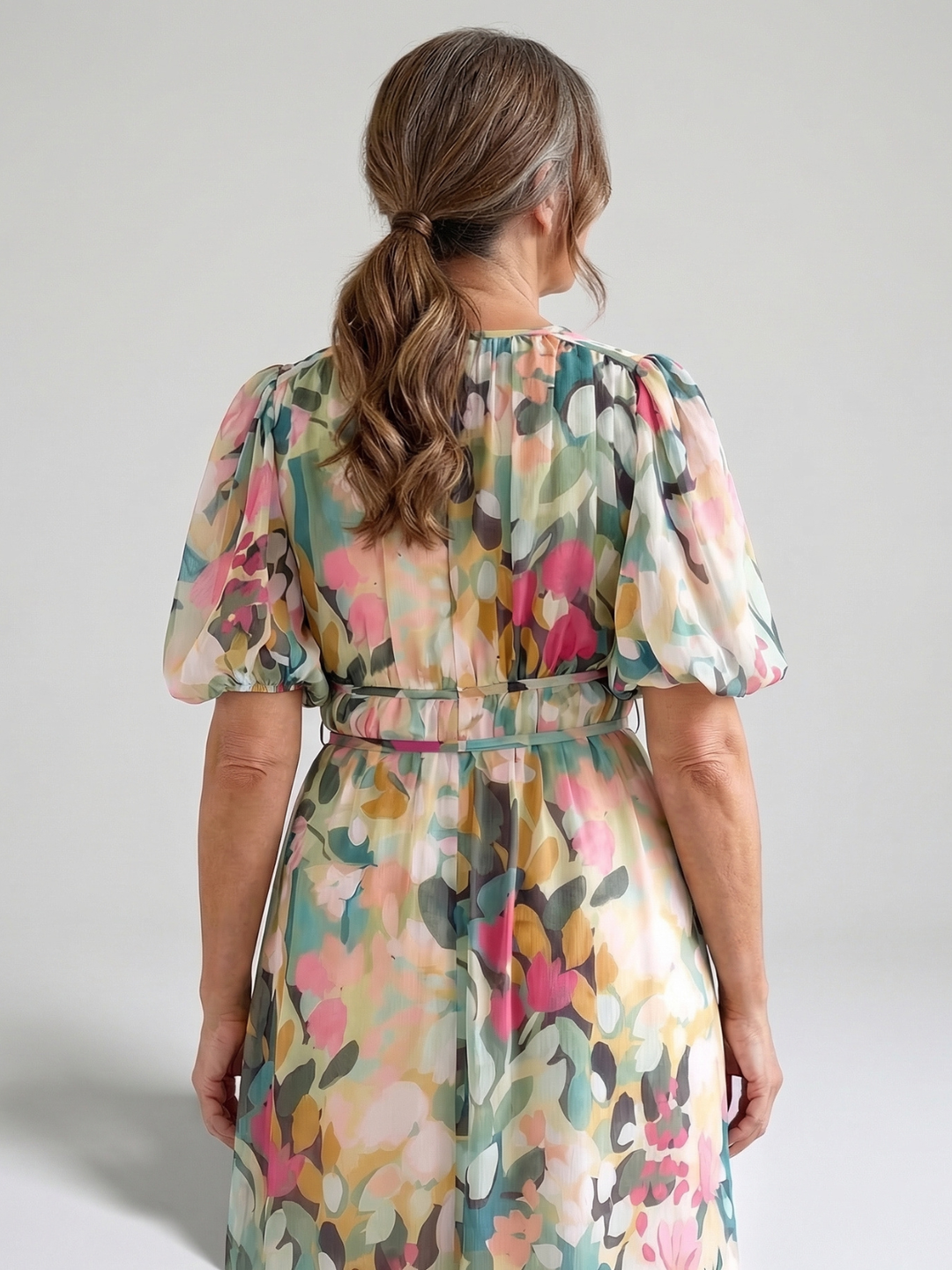 Irene | Vestido Midi de Manga Corta con Escote en V y Cintura Fruncida