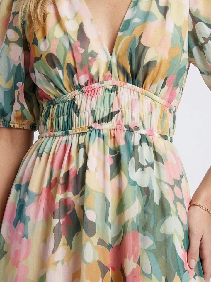 Irene | Vestido Midi de Manga Corta con Escote en V y Cintura Fruncida