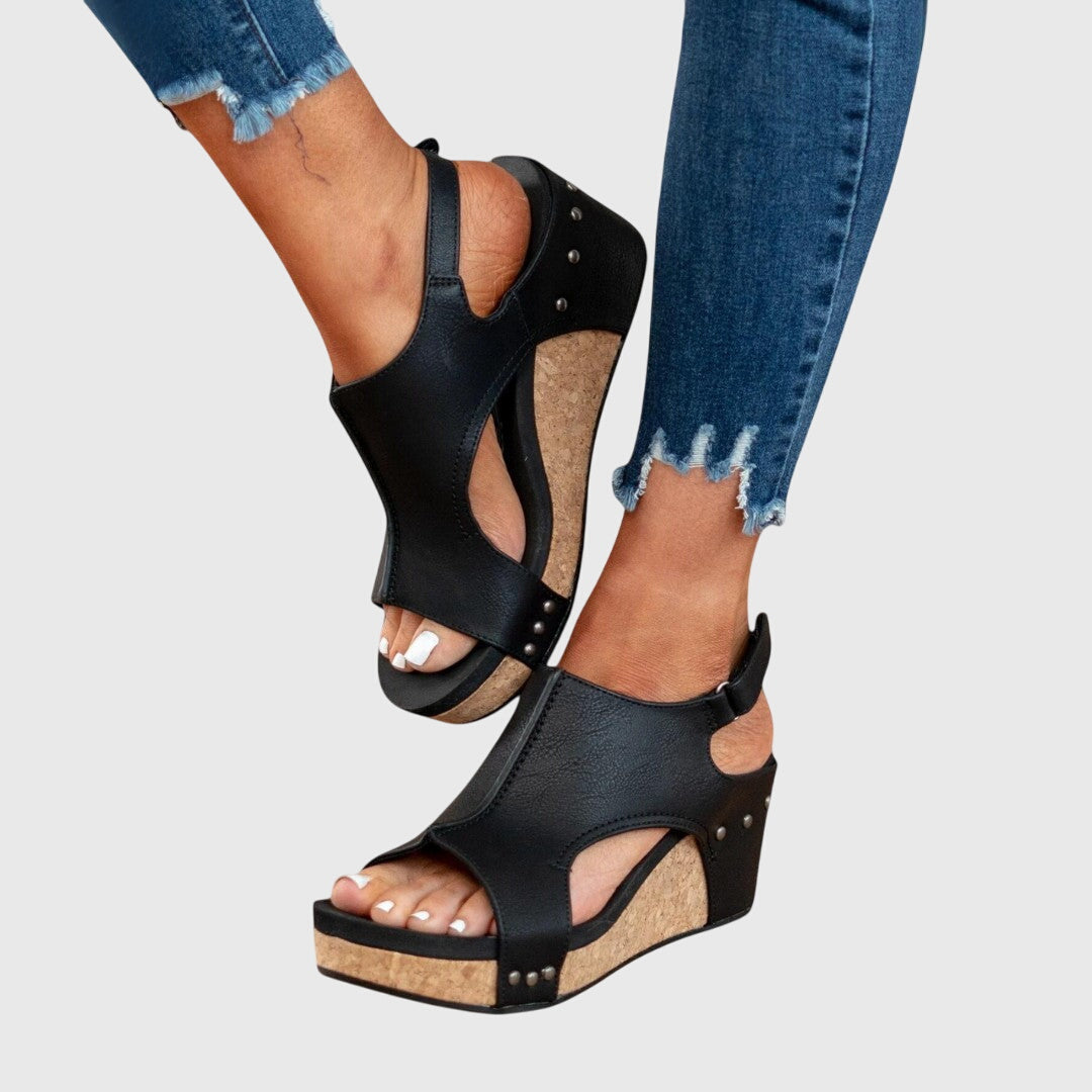 LUNA – ORTHOPEDIC SANDALS