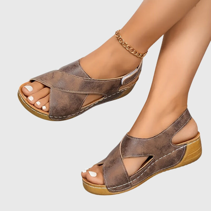 Luna – ORTHOPEDIC SANDALS