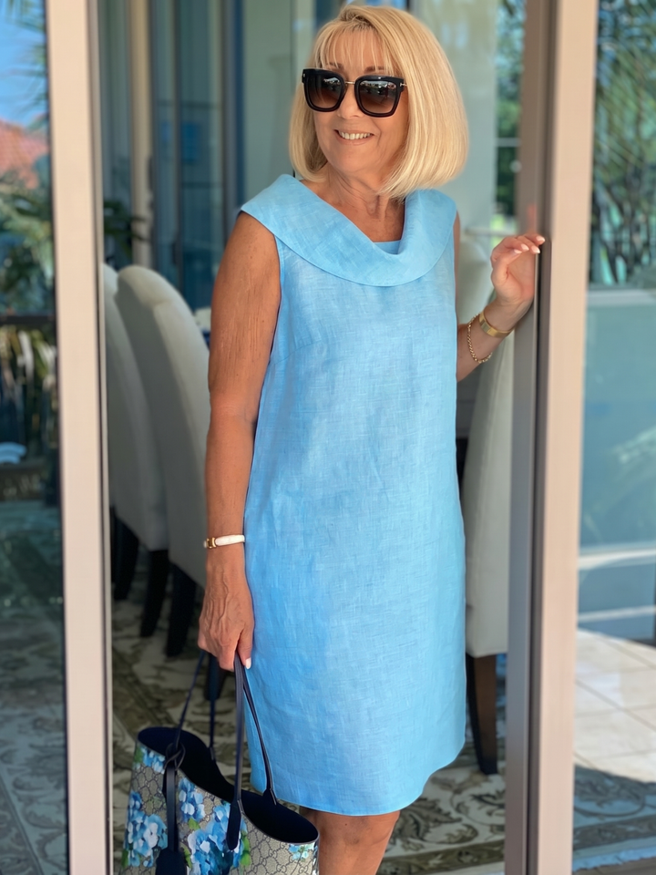 Perla | Sleeveless Sheath Dress with Round Neck