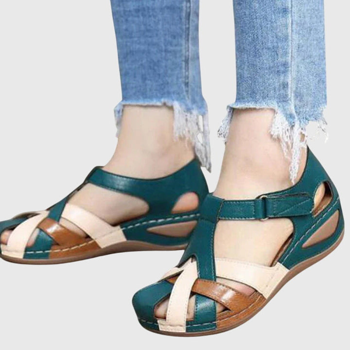 LUNA – ORTHOPEDIC SANDALS