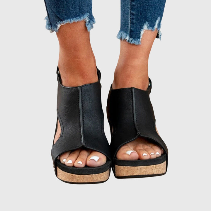 LUNA – ORTHOPEDIC SANDALS