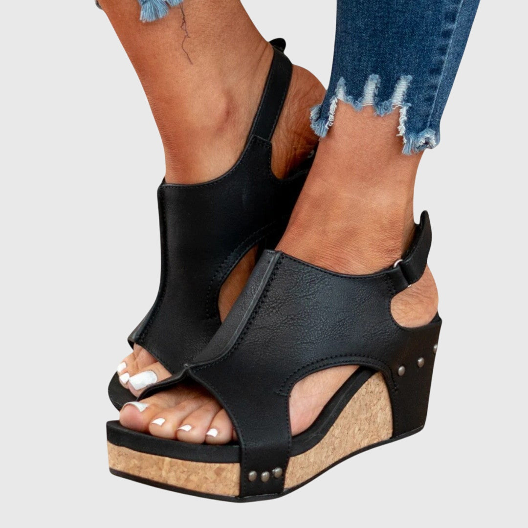 LUNA – ORTHOPEDIC SANDALS