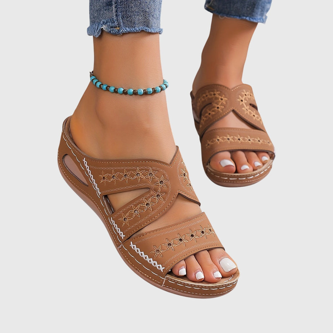 Noëlle – LIGHTWEIGHT ORTHOPEDIC SANDALS