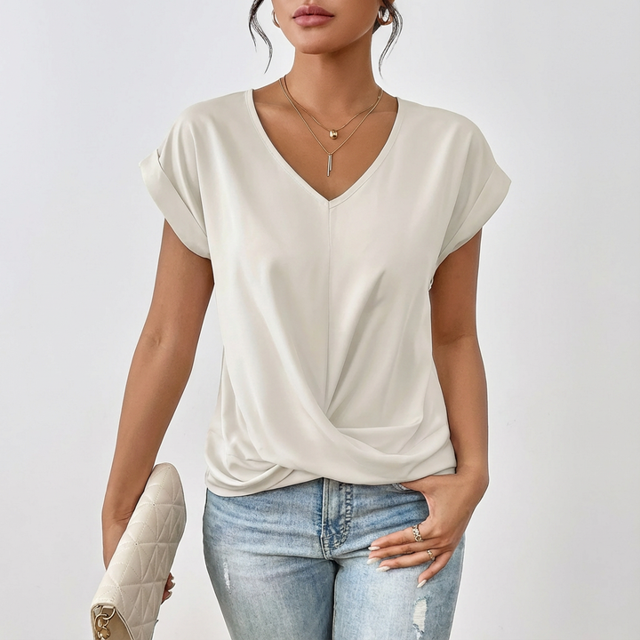 Daniela | Camiseta de Mujer con Cuello en V y Detalle Torcido Frontal