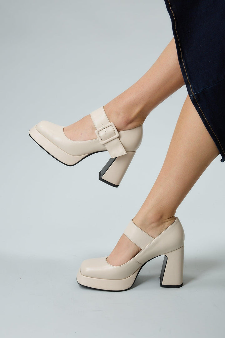 Claudia Beige