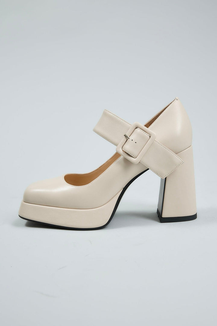 Claudia Beige