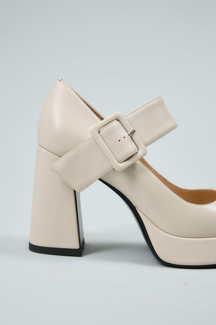 Claudia Beige