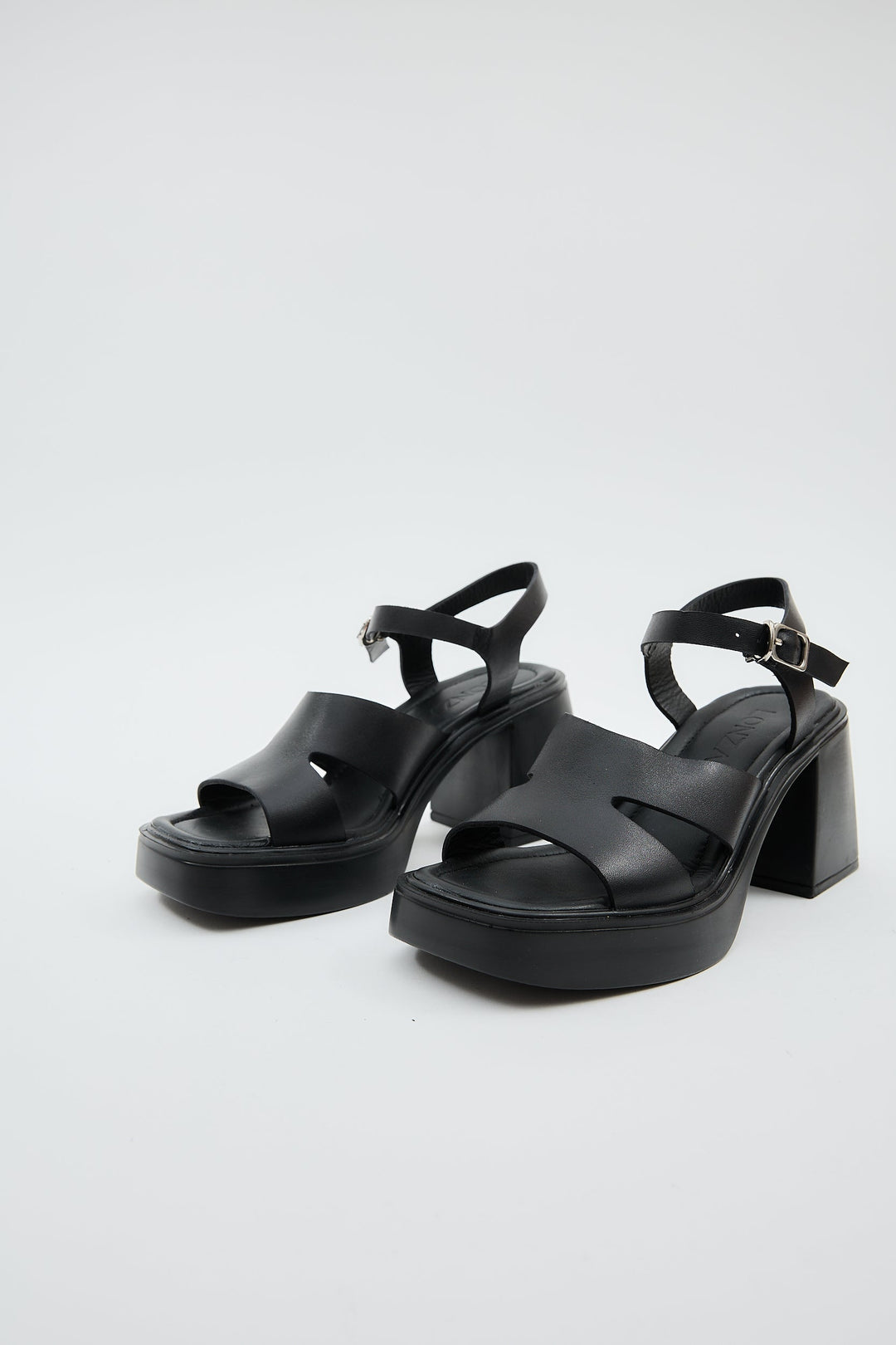 Giri Black