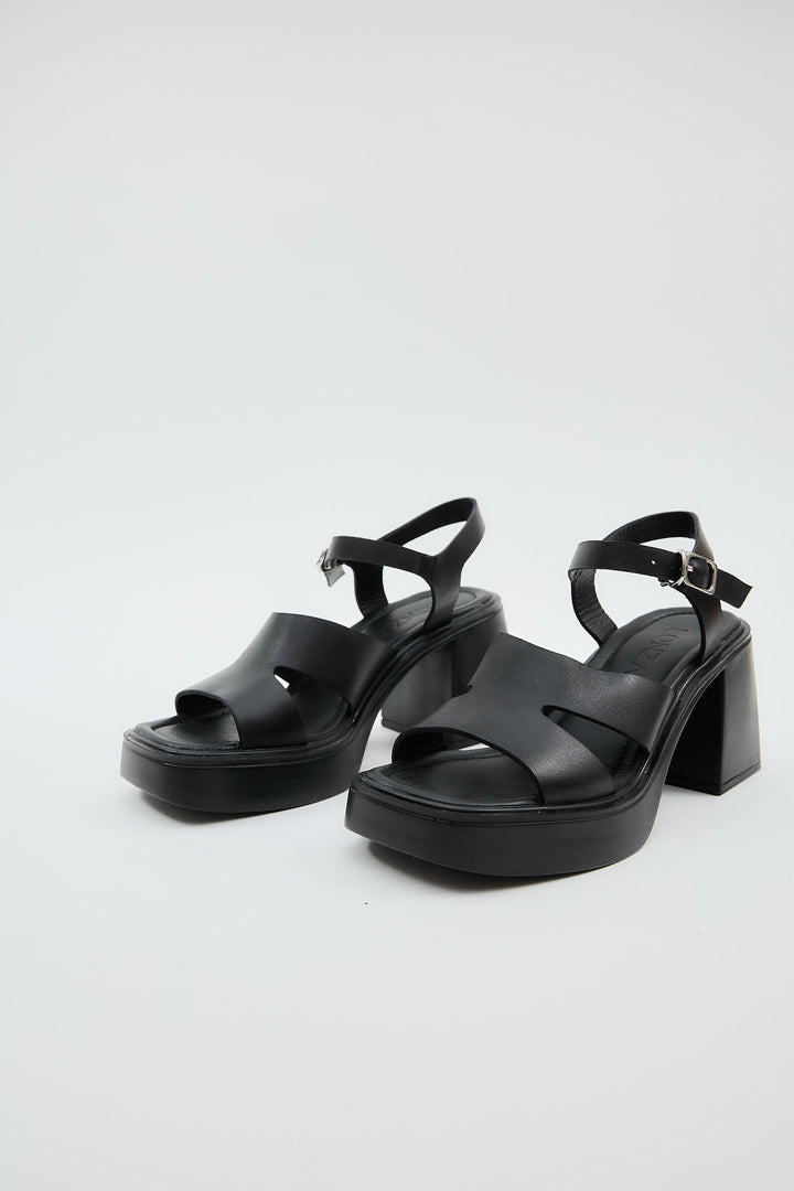 Giri Black