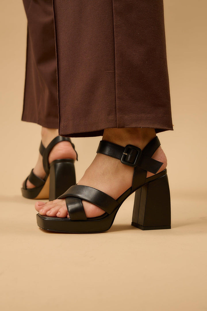 Esperanza Black