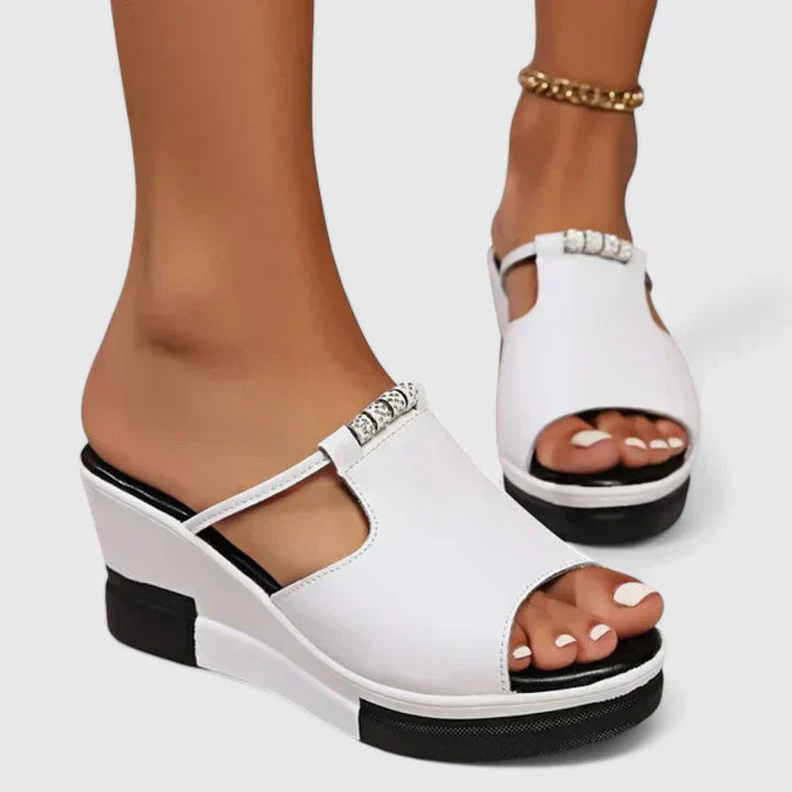 Florine – ORTHOPEDIC SANDALS