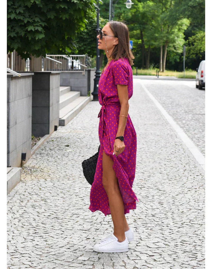 Julia | Robe élégante à col en V