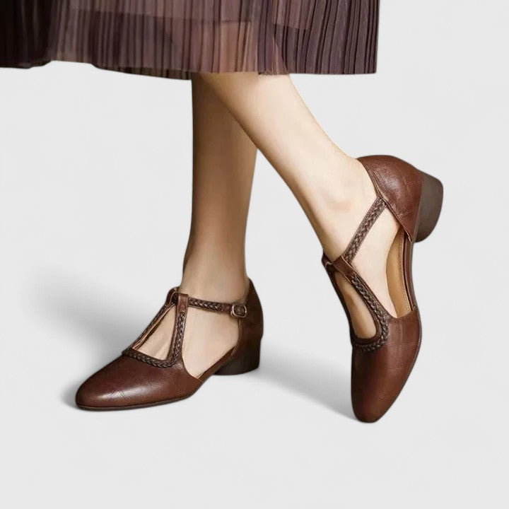Delphine – ELEGANT FLAT SANDALS