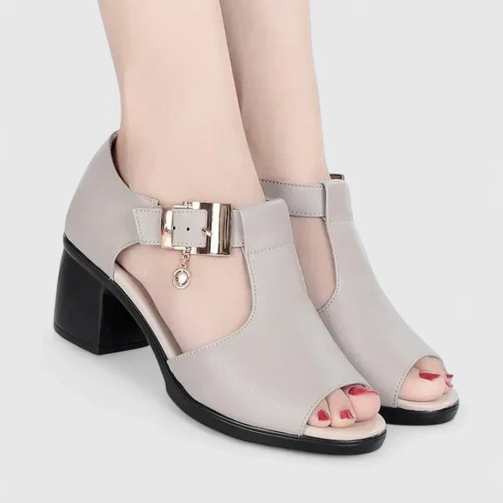 Lyzanne – ELEGANT SANDALS