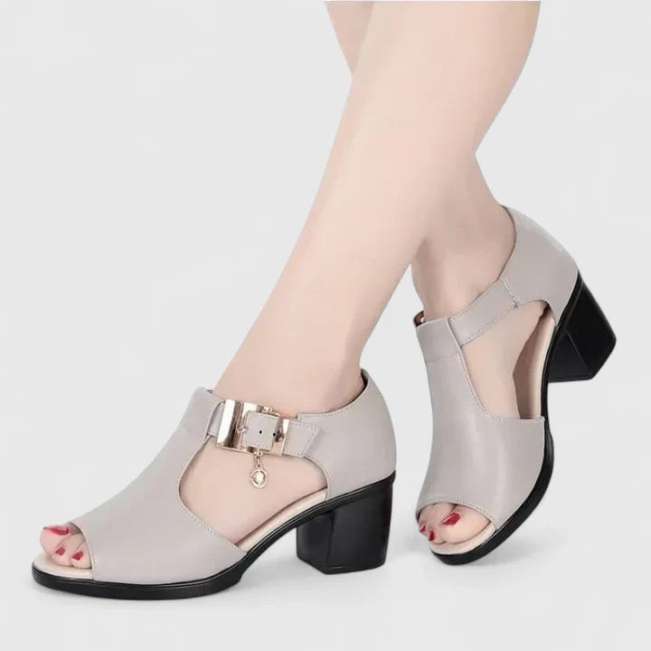 Lyzanne – ELEGANT SANDALS