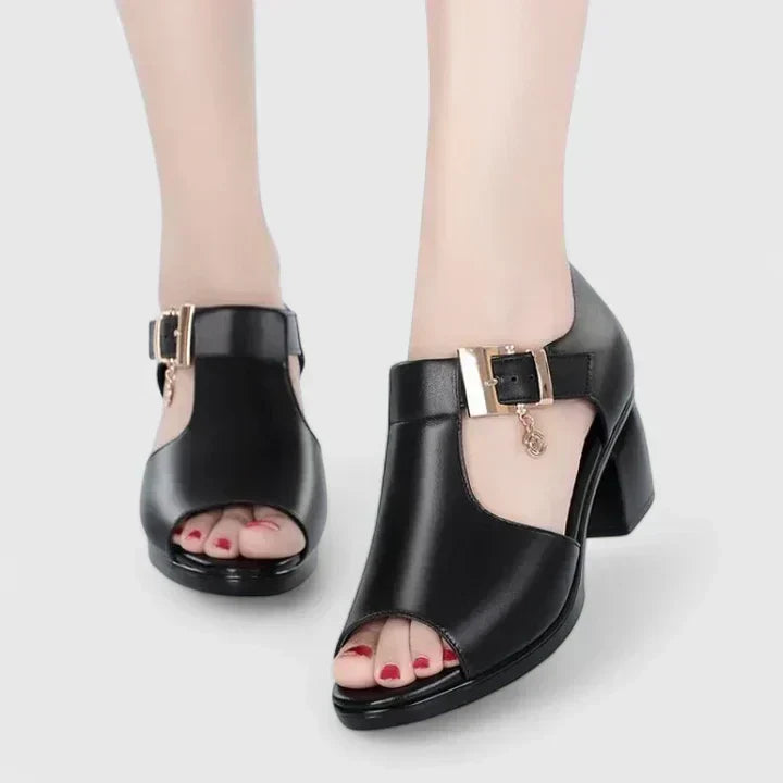 Lyzanne – ELEGANT SANDALS