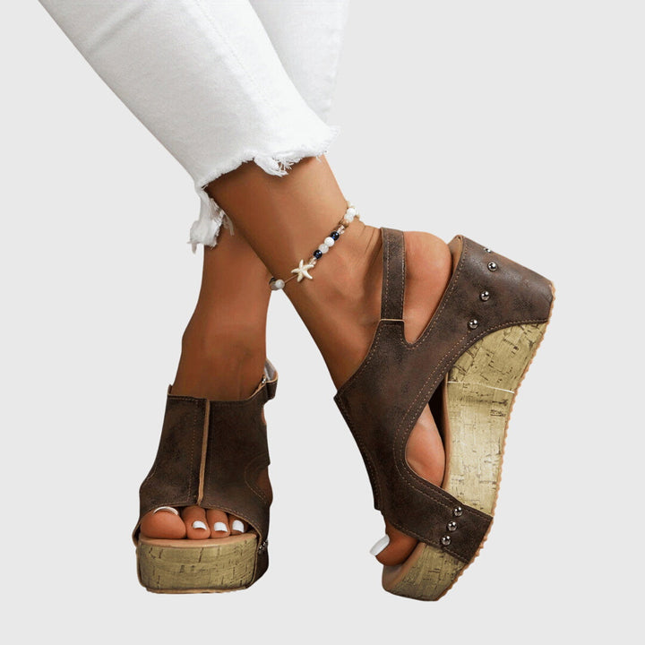 LIA – ORTHOPEDIC SANDALS