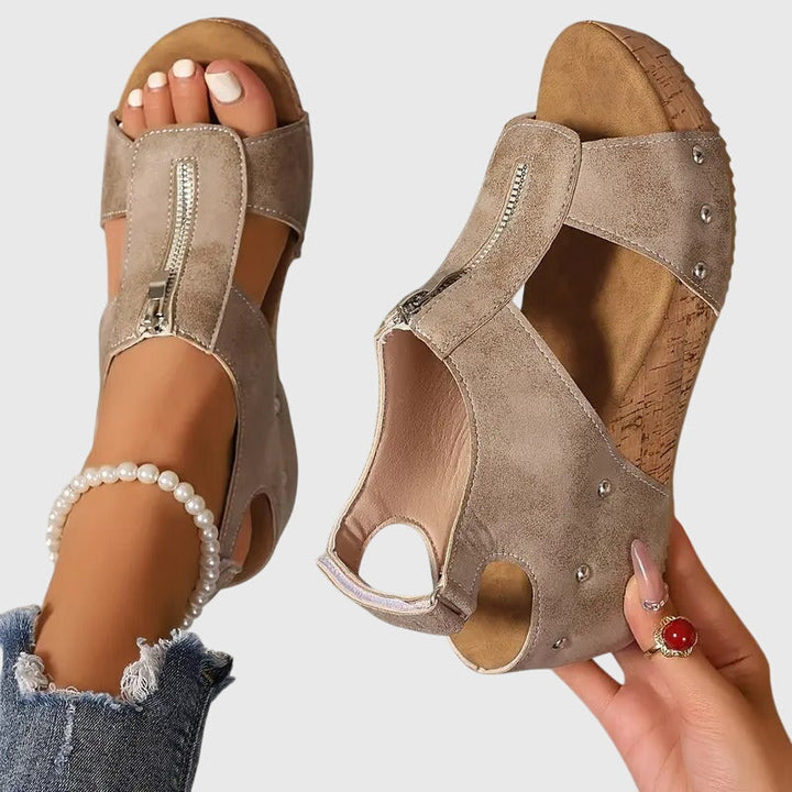 LILA – ORTHOPEDIC SANDALS