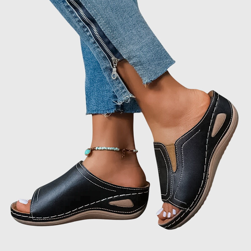 LUNA – ORTHOPEDIC SANDALS