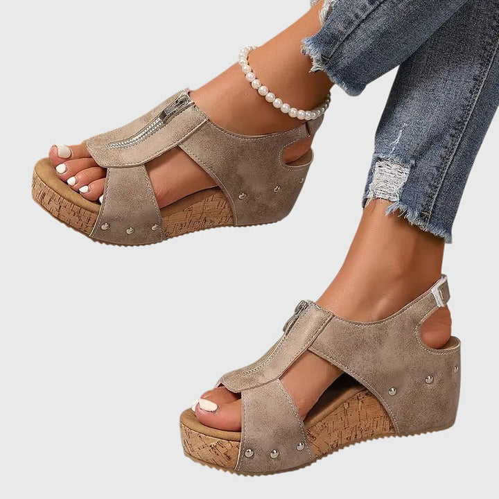 LILA – ORTHOPEDIC SANDALS