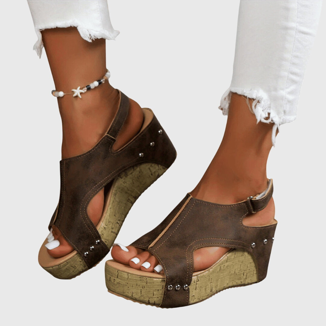 LIA – ORTHOPEDIC SANDALS