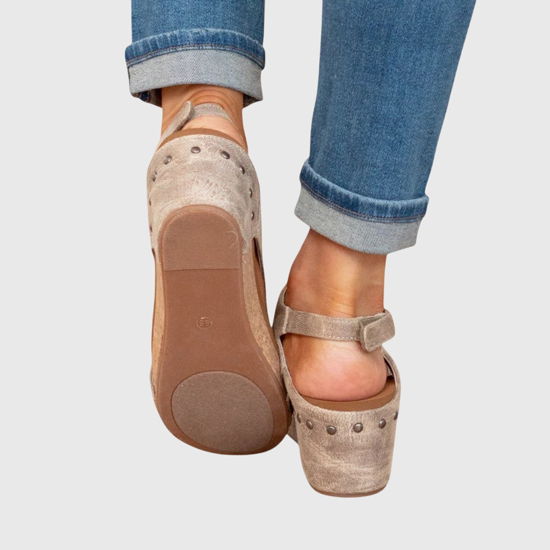 LUNA – ORTHOPEDIC SANDALS