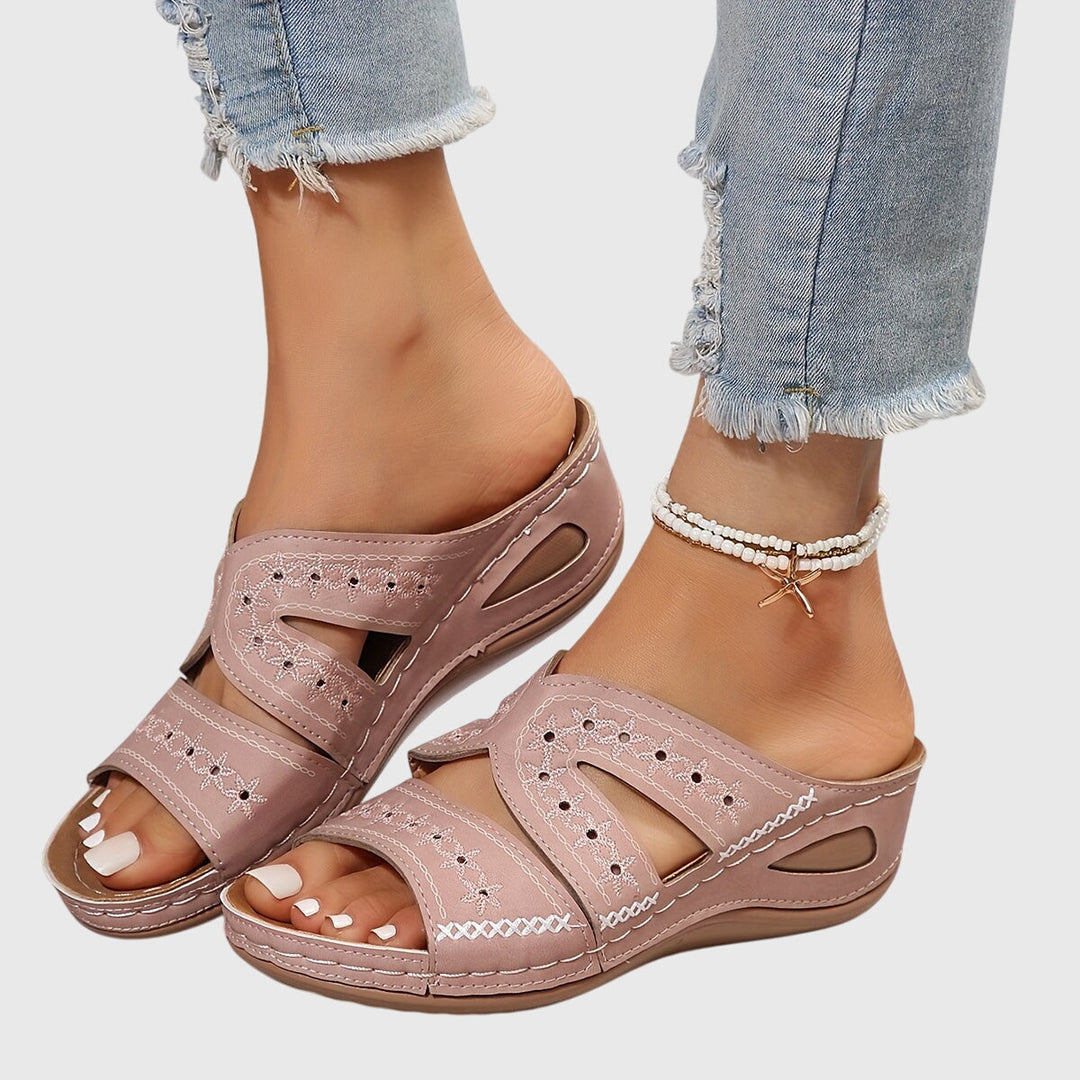 Noëlle – LIGHTWEIGHT ORTHOPEDIC SANDALS