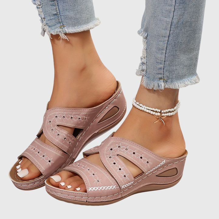 Noëlle – LIGHTWEIGHT ORTHOPEDIC SANDALS