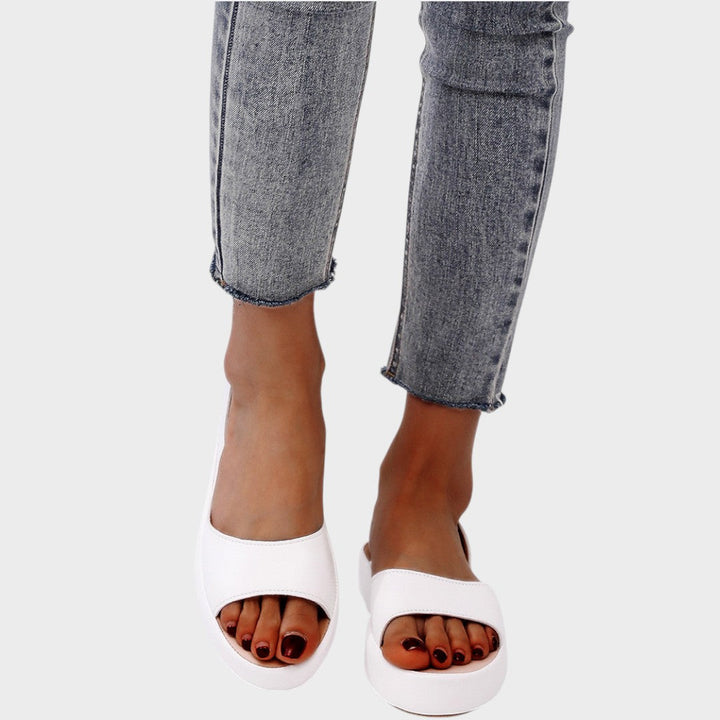 Carys – ORTHOPEDIC SANDALS