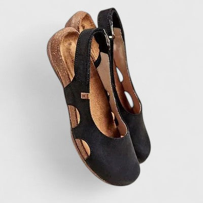 KARYLLE – SOPHISTICATED SANDALS